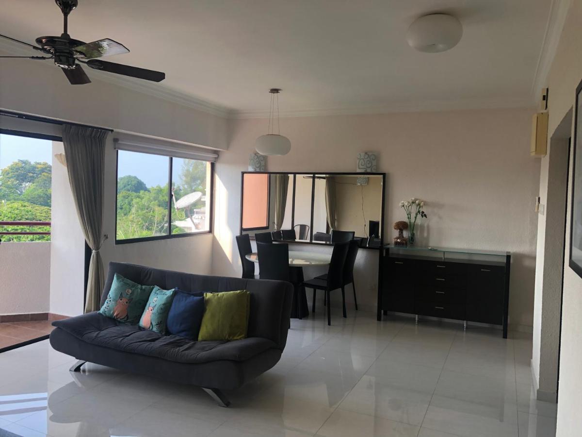 Beach Resort 7 Home Stay Sri Sayang Apartment Batu Ferringhi 3Bedroom Экстерьер фото