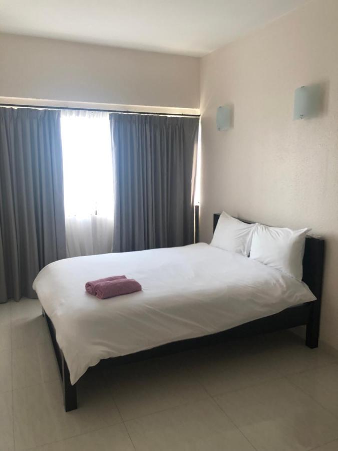 Beach Resort 7 Home Stay Sri Sayang Apartment Batu Ferringhi 3Bedroom Экстерьер фото