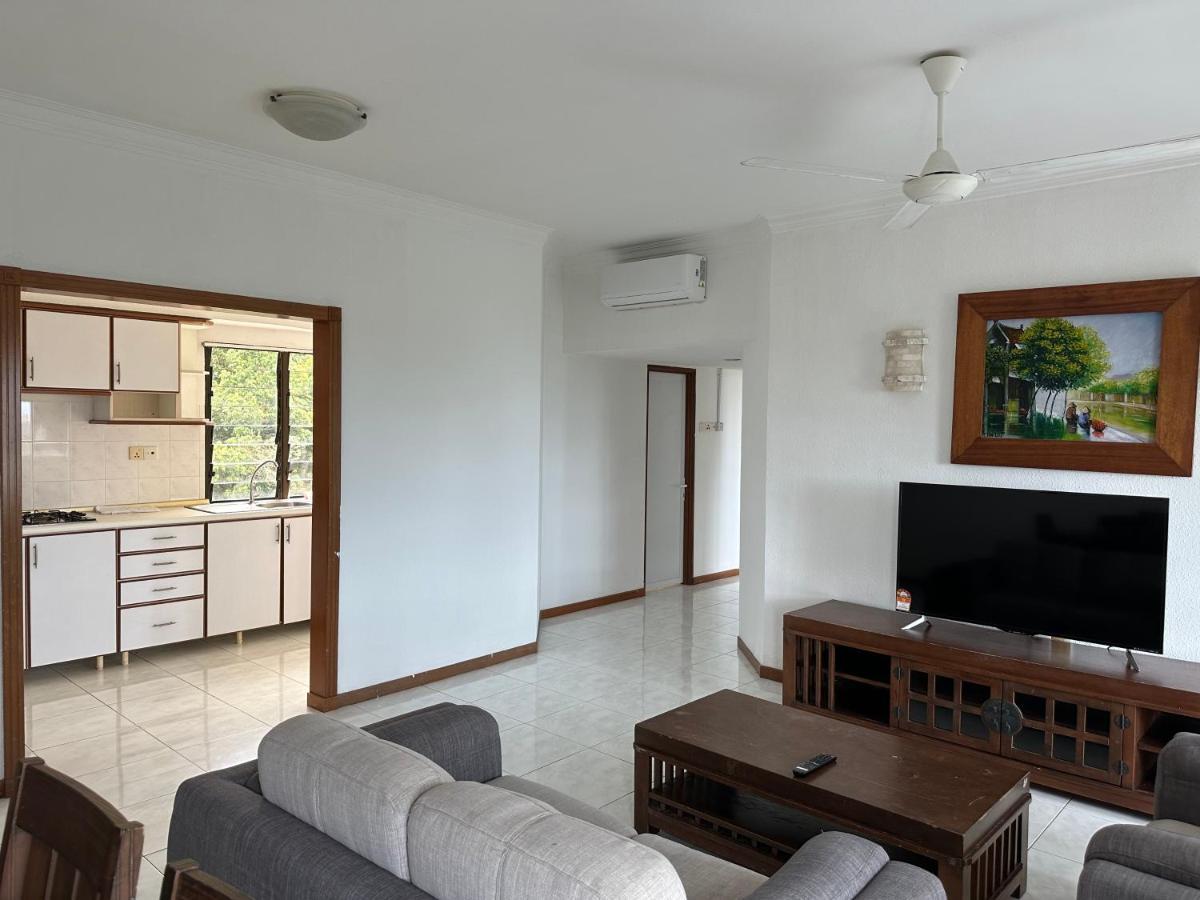 Beach Resort 7 Home Stay Sri Sayang Apartment Batu Ferringhi 3Bedroom Экстерьер фото
