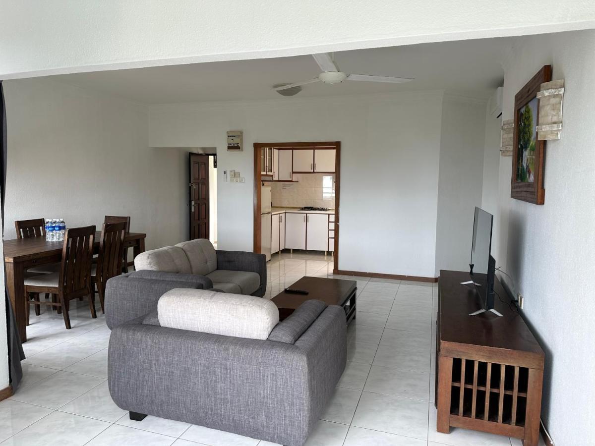 Beach Resort 7 Home Stay Sri Sayang Apartment Batu Ferringhi 3Bedroom Экстерьер фото
